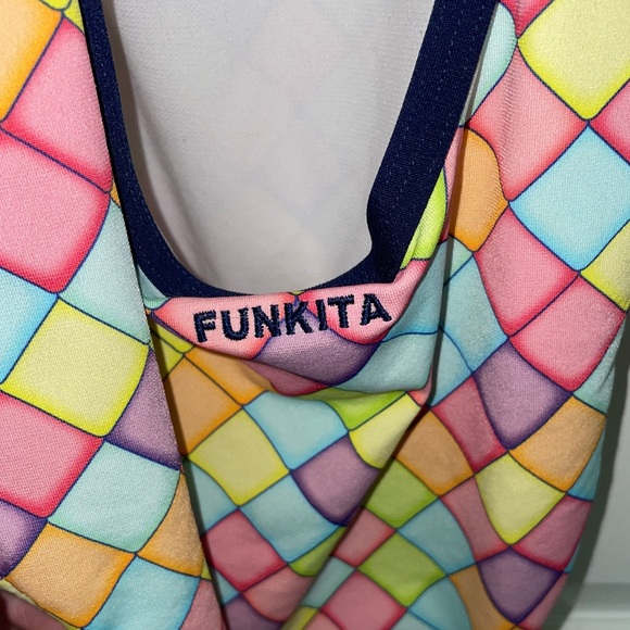 Funkita swimsuit - Picture 3 of 4
